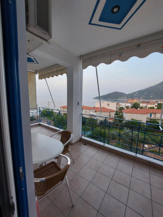 Matina Apartments Tyros Zewnętrze zdjęcie