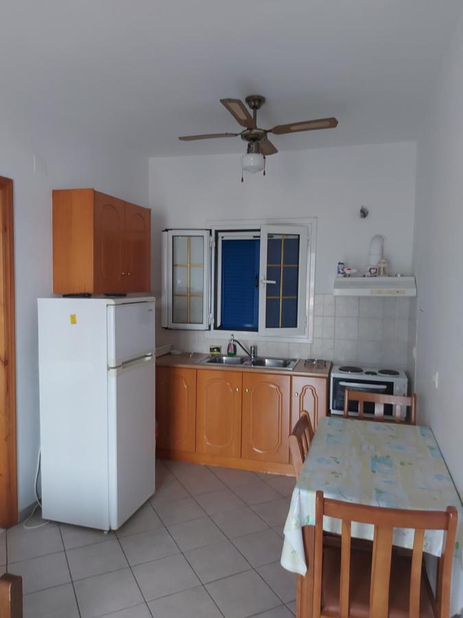 Matina Apartments Tyros Zewnętrze zdjęcie