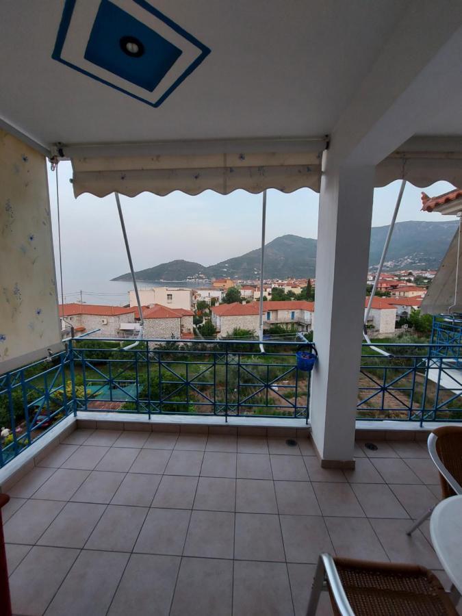 Matina Apartments Tyros Zewnętrze zdjęcie